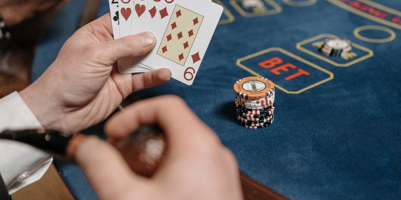 Luật chơi bài blackjack áp dụng chiến lược